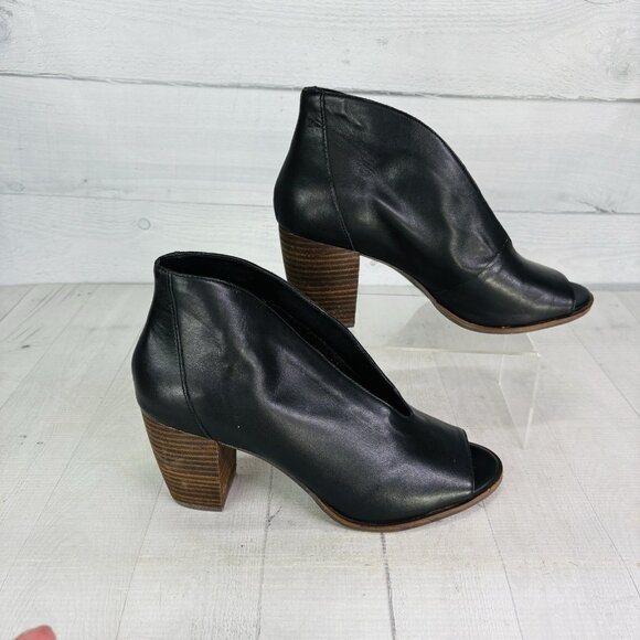 Lucky Brand JOAL Leather Ankle Block Open Toe Stacked Heels Booties Sz 10 M 41.5 - Picture 2 of 16
